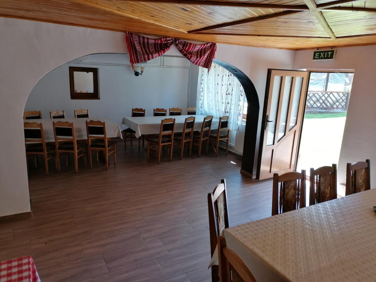 Pensiunea Dealul Frumos Bran  Buitenkant foto